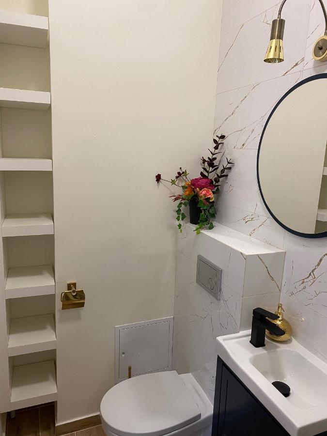 Przytulny I Nowoczesny Apartament Malgosi, 10 Min Pieszo Od Dworca I Galerii Katowice Zewnętrze zdjęcie